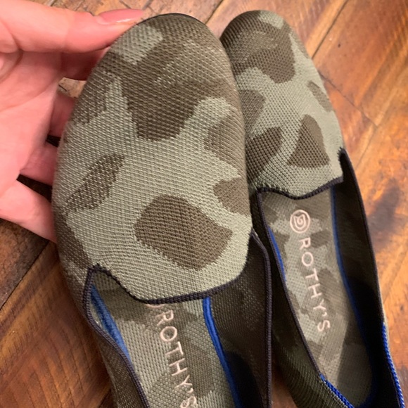 Like new! Camo ROTHYS!! - Picture 2 of 12